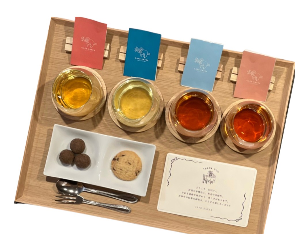 紅茶の飲み比べセット（4種の紅茶とスイーツ）